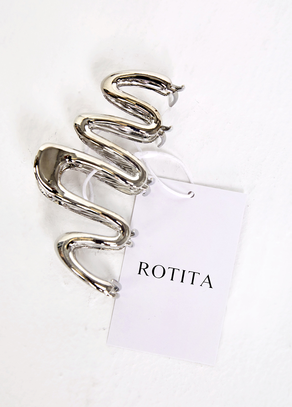 Silvery White accessories,Plain Color accessories,Metal Detail Wave Design Silvery White Barrette