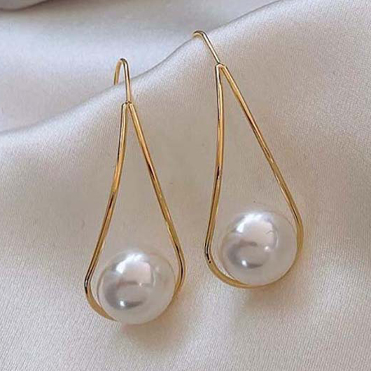 Golden Pearl Design Geometric Alloy Earrings