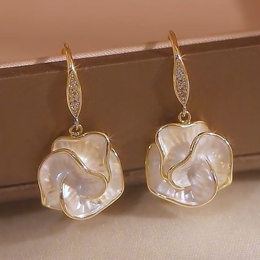 White jewelry,Golden jewelry,White Alloy Camellia One Pair Earrings
