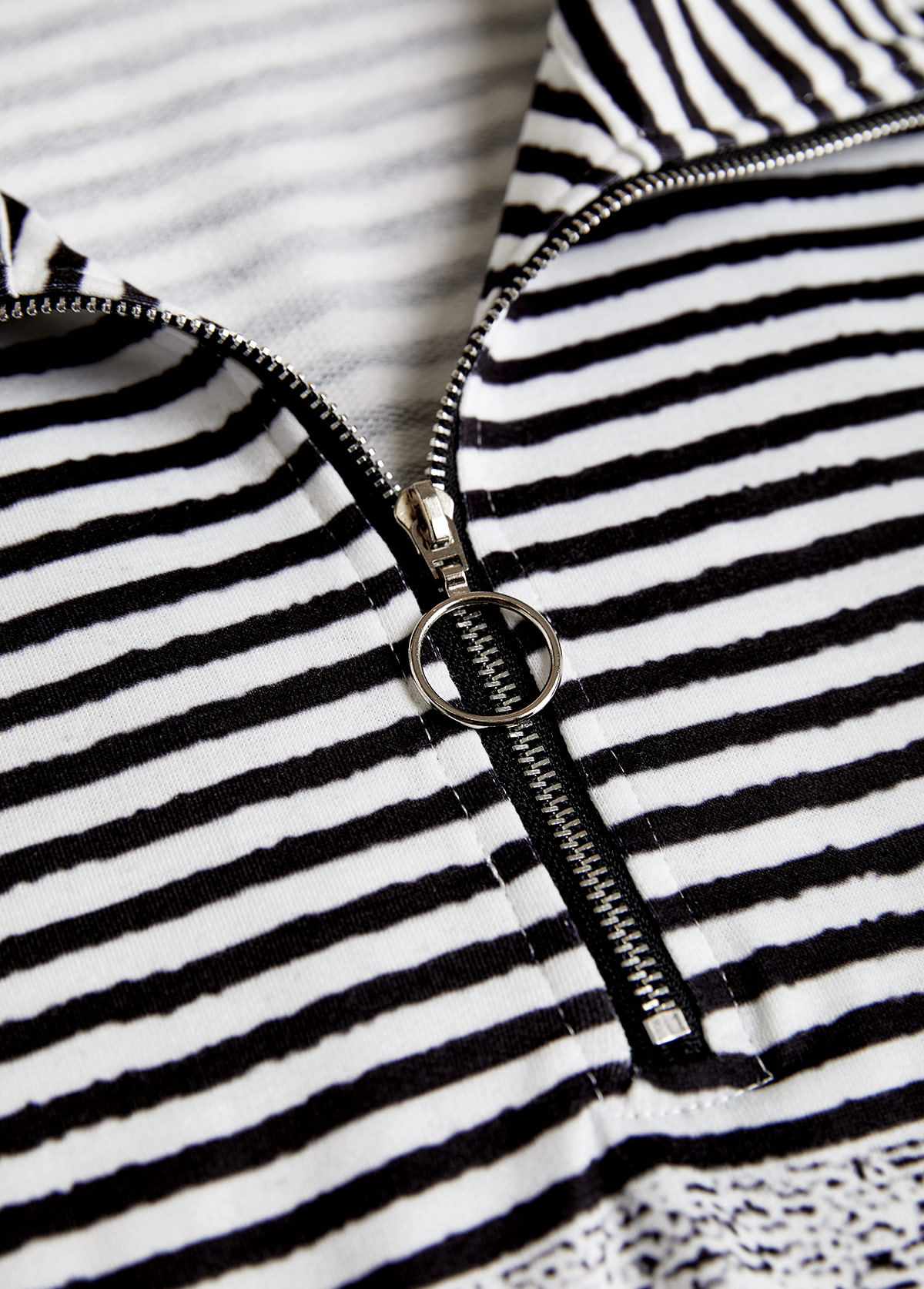 Black tops,Striped tops,Geometric tops,ROTITA Zipper Striped Black Turn Down Collar Long Sleeve Sweatshirt