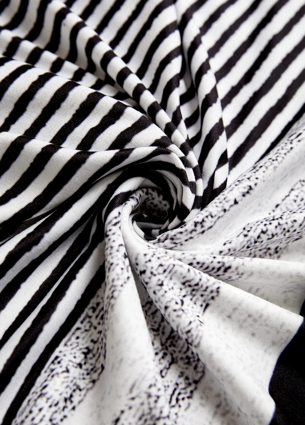 Black tops,Striped tops,Geometric tops,ROTITA Zipper Striped Black Turn Down Collar Long Sleeve Sweatshirt