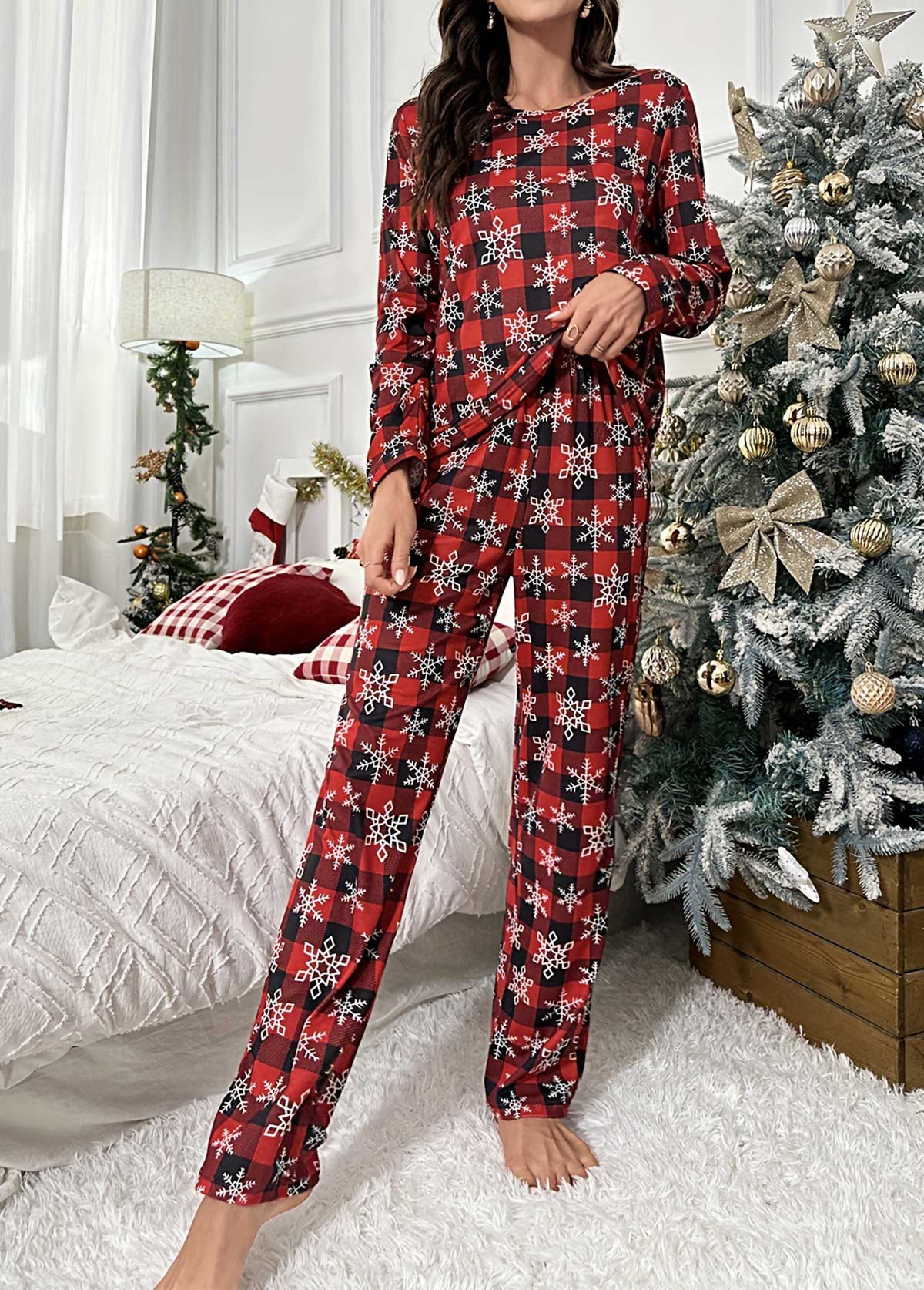 Red loungewear,Geometric loungewear,Plaid loungewear,Christmas loungewear,Christmas Snowflake Print Red Lounge Top and Pants