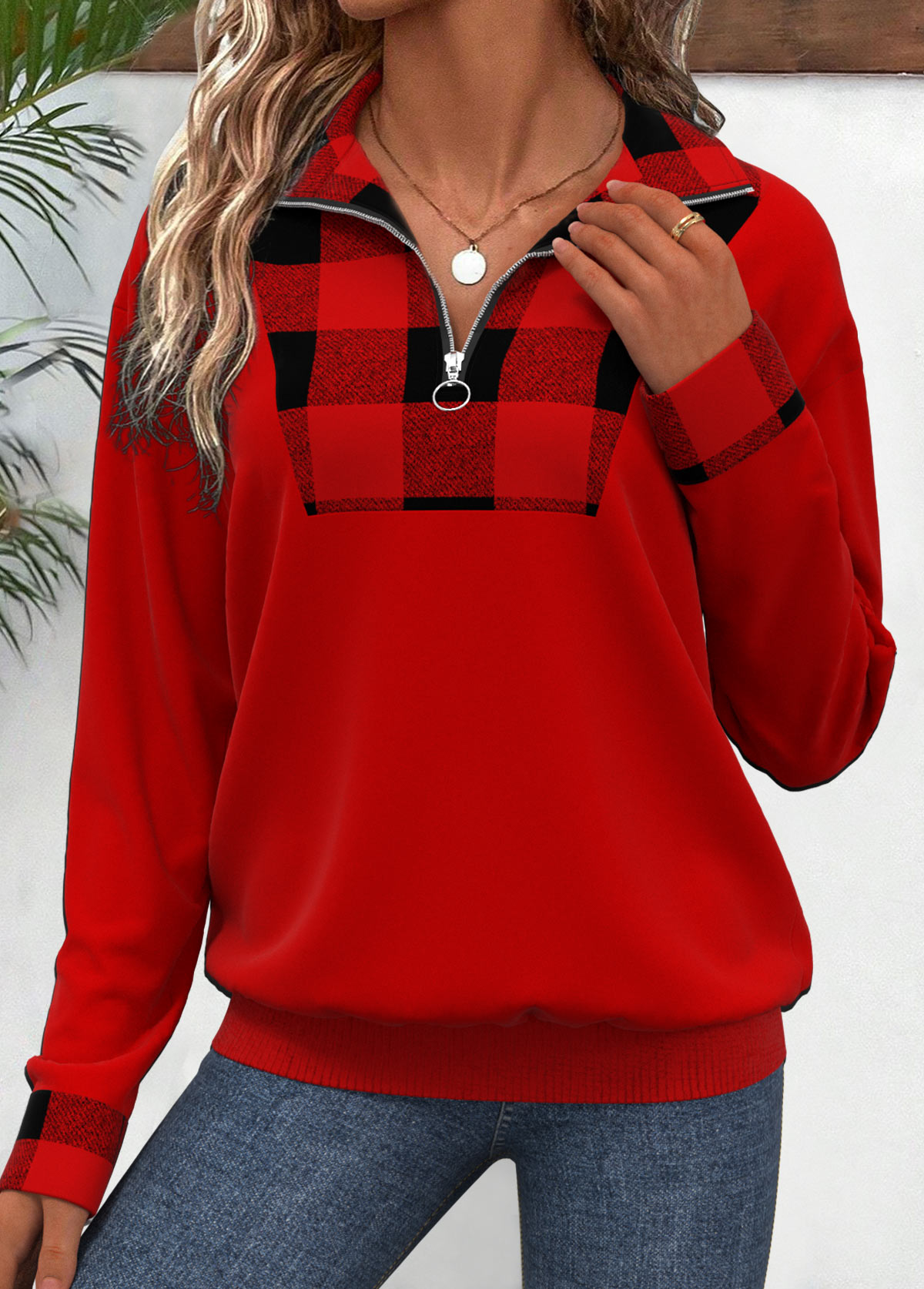 Rotita Patchwork-Sweatshirt mit Karomuster und Umlegekragen in Rot mit langen Ärmeln