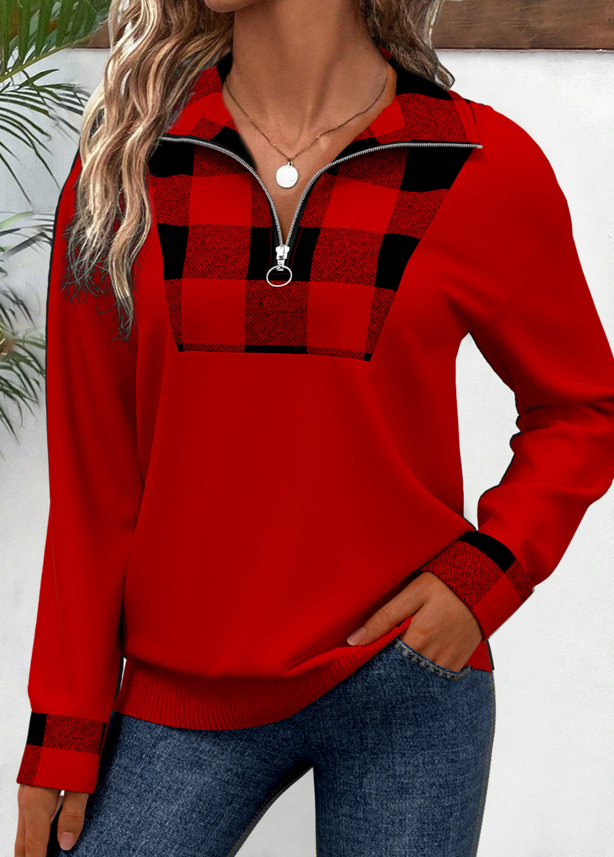 Rotita Patchwork-Sweatshirt mit Karomuster und Umlegekragen in Rot mit langen Ärmeln