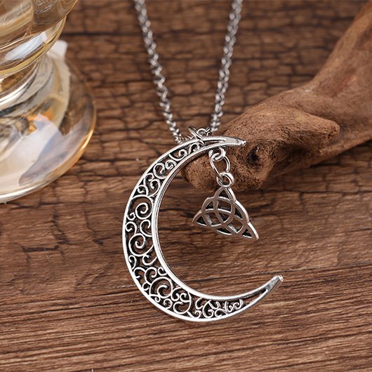 Silver jewelry,Moon Silver Hollow Alloy Detail Necklace