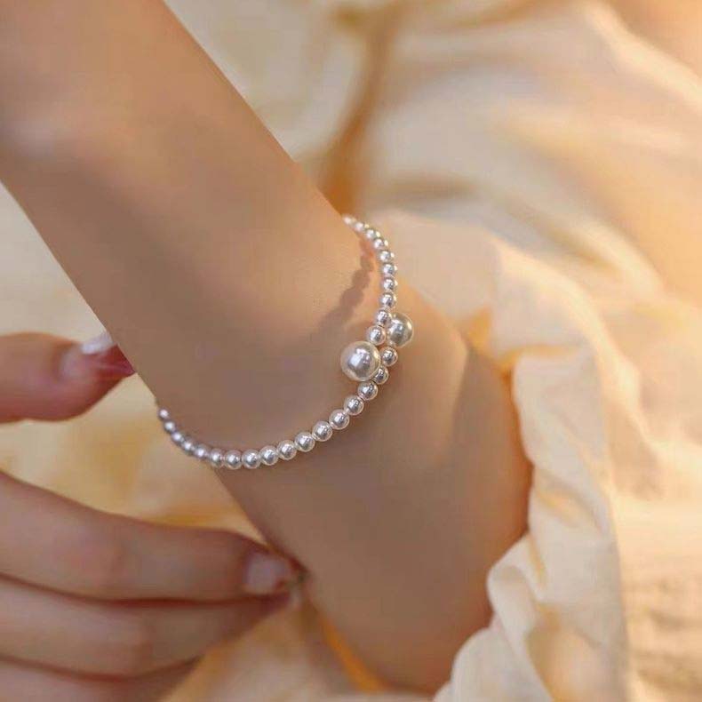 White jewelry,Geometric jewelry,Pearl Design Round Geometric White Bangle