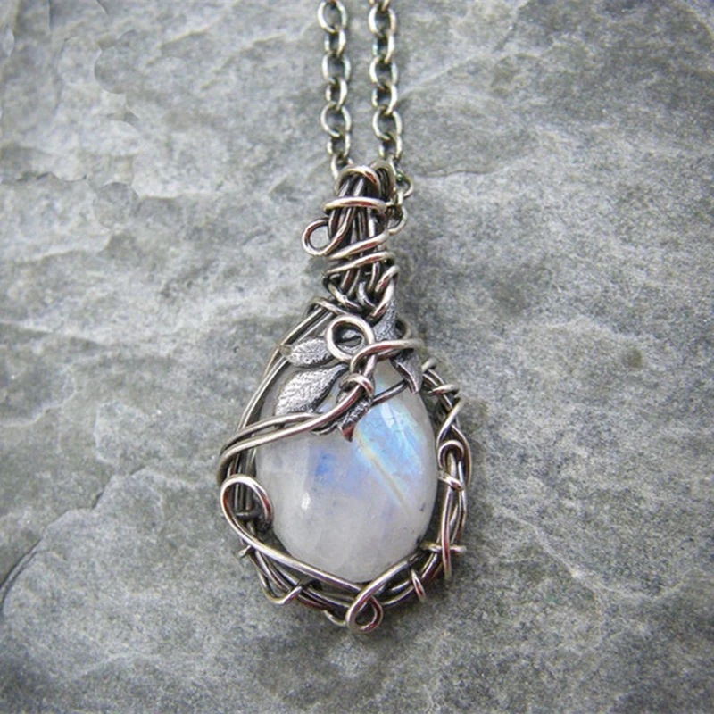 Silvery White jewelry,Plants jewelry,Geometric jewelry,Teardrop Silvery White Alloy Geometric Pendant Necklace