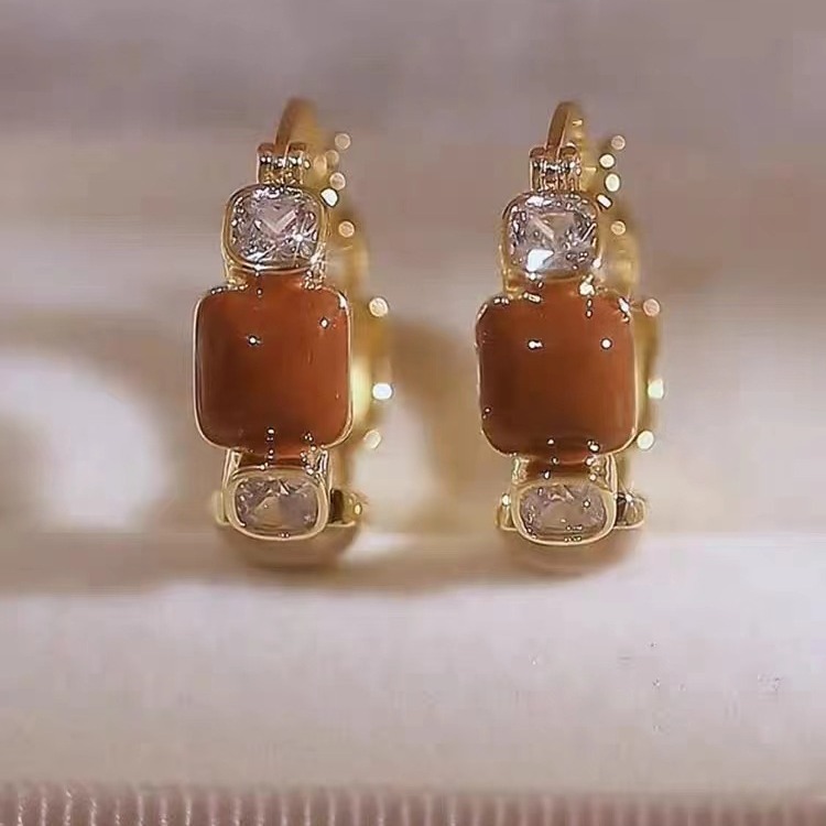 Golden jewelry,Artificial Rhinestones Polyresin Detail Golden Earrings
