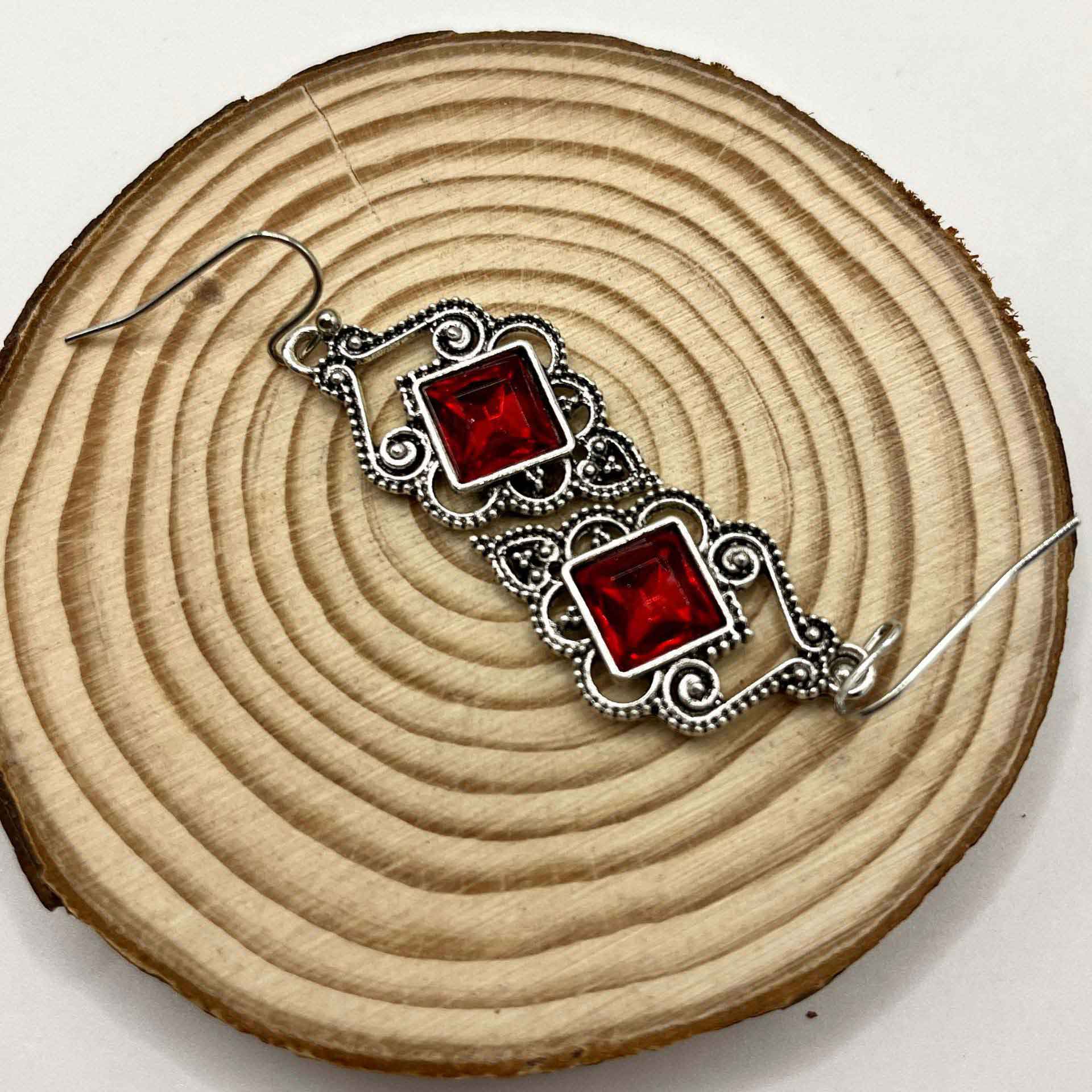 Red Square Hollow Geometric Alloy Earrings