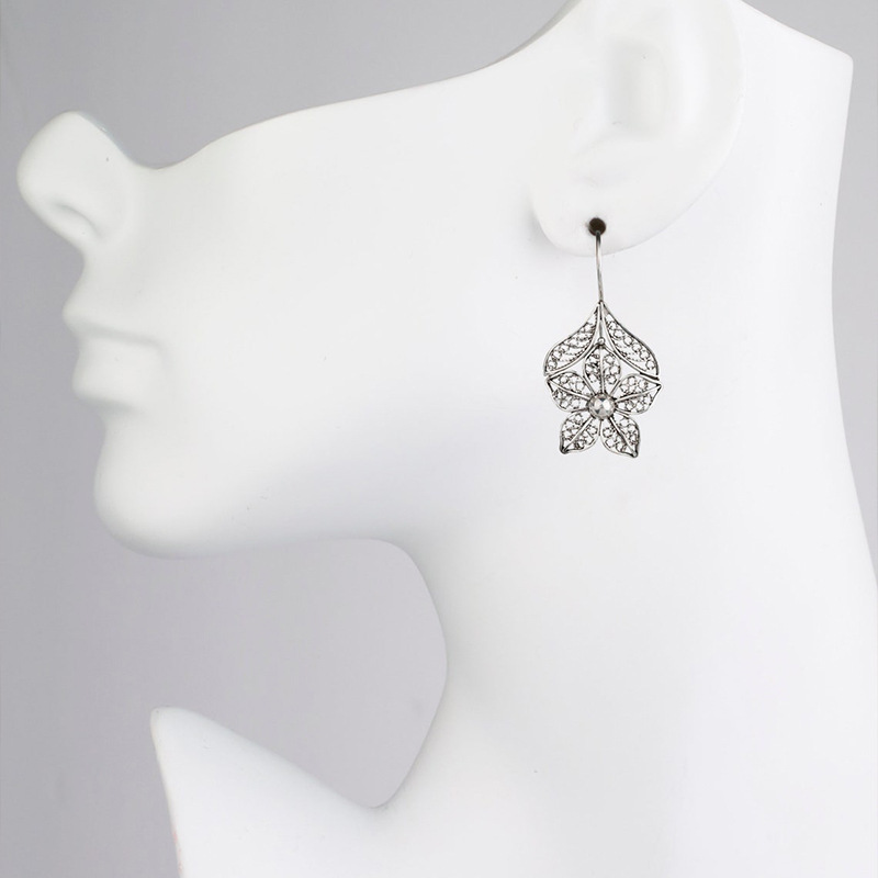 Silver jewelry,Floral jewelry,Plants jewelry,Silver Alloy Hollow Design Floral Earrings