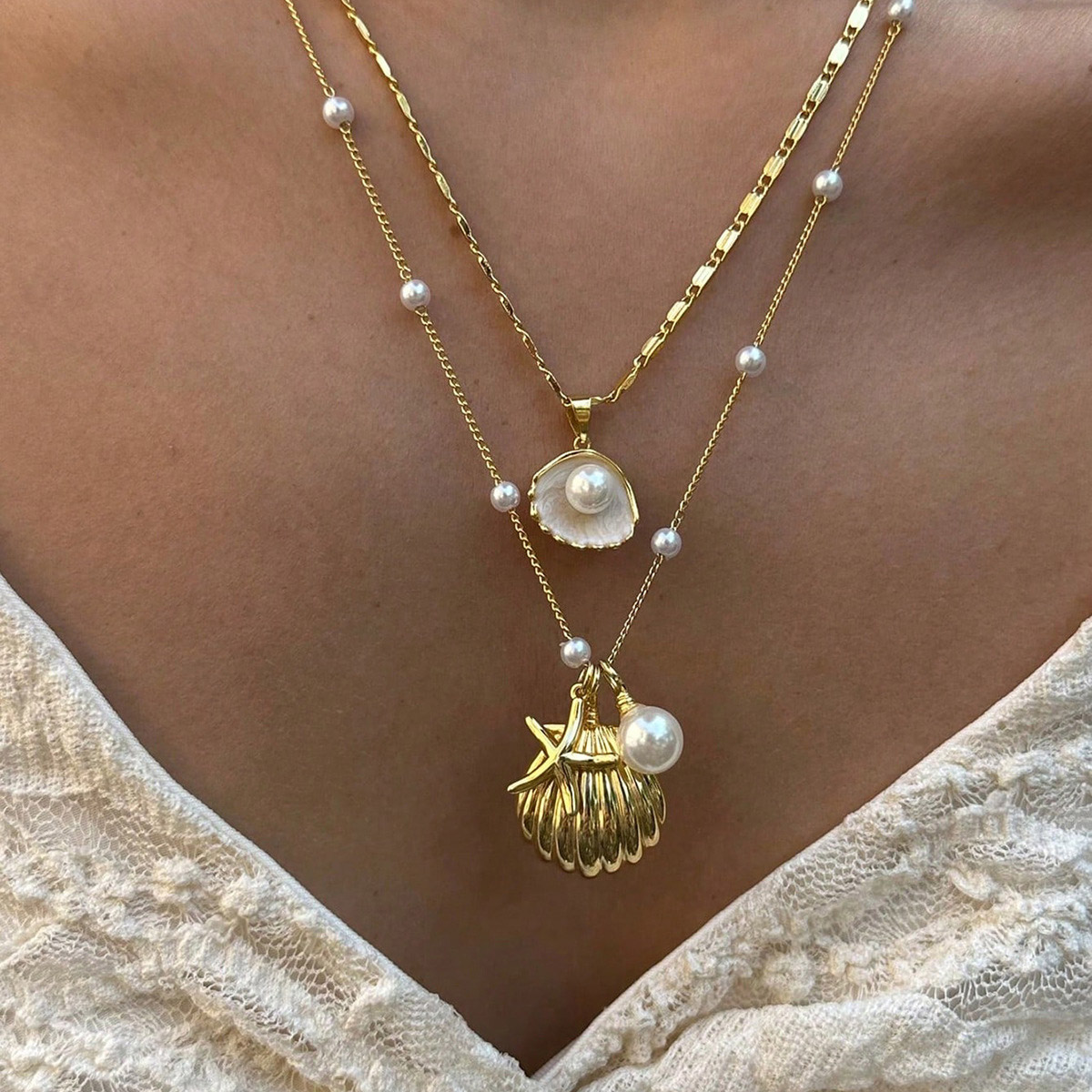 Golden jewelry,Layered Shell Golden Alloy Necklaces Set