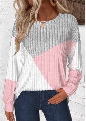 Rotita – Patchwork-Sweatshirt mit Rundhalsausschnitt in Hellgrau in Übergröße