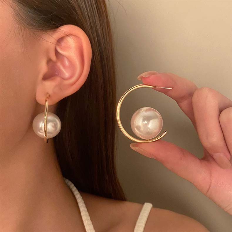 Golden jewelry,Alloy Detail Pearl Gold Color Earrings