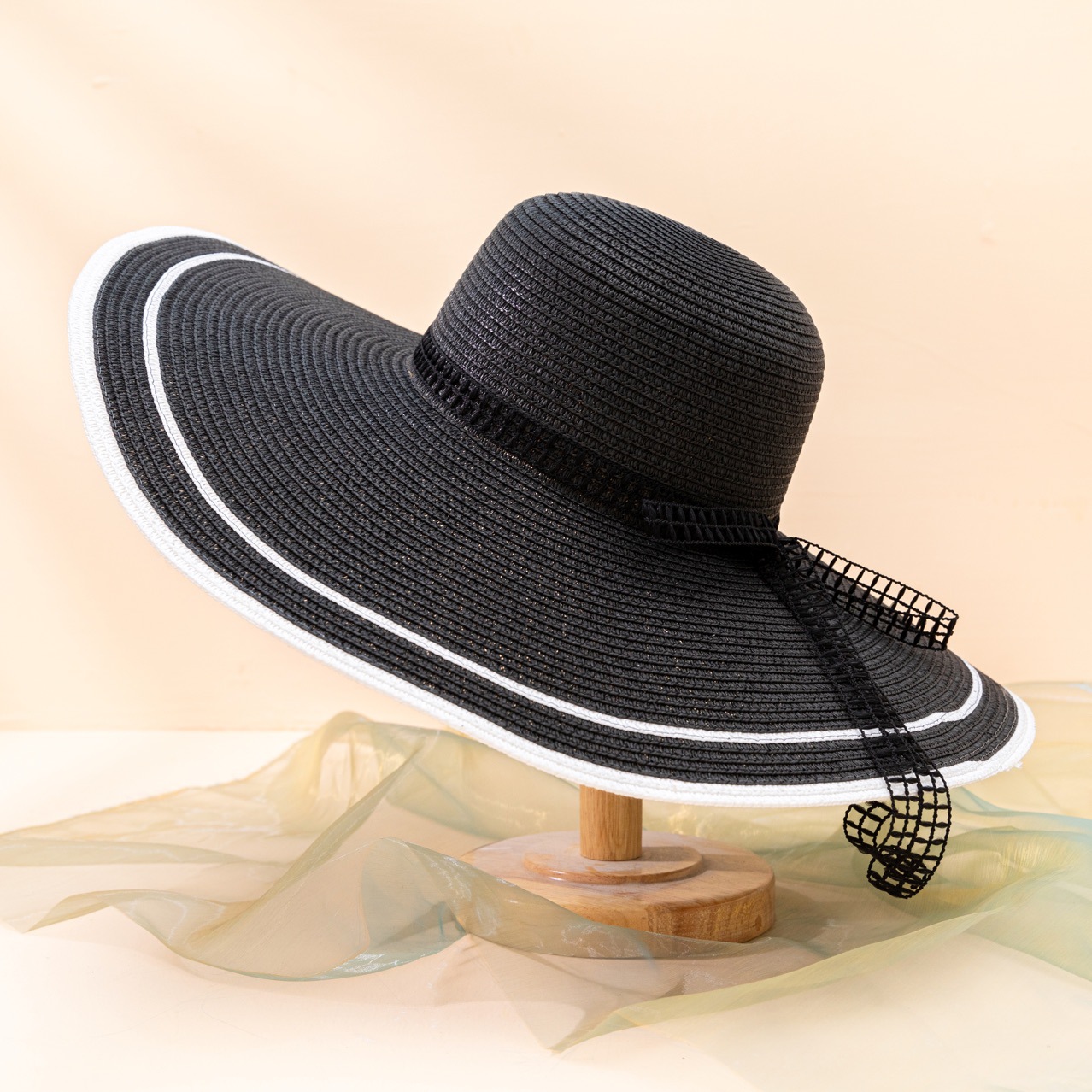 Black accessories,Contrast Color accessories,Bow Detail Black Color Visor Hat