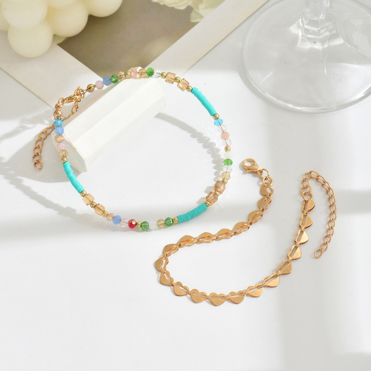 bracelets de cheville en alliage de couleur dorée avec détail en forme de cœur
