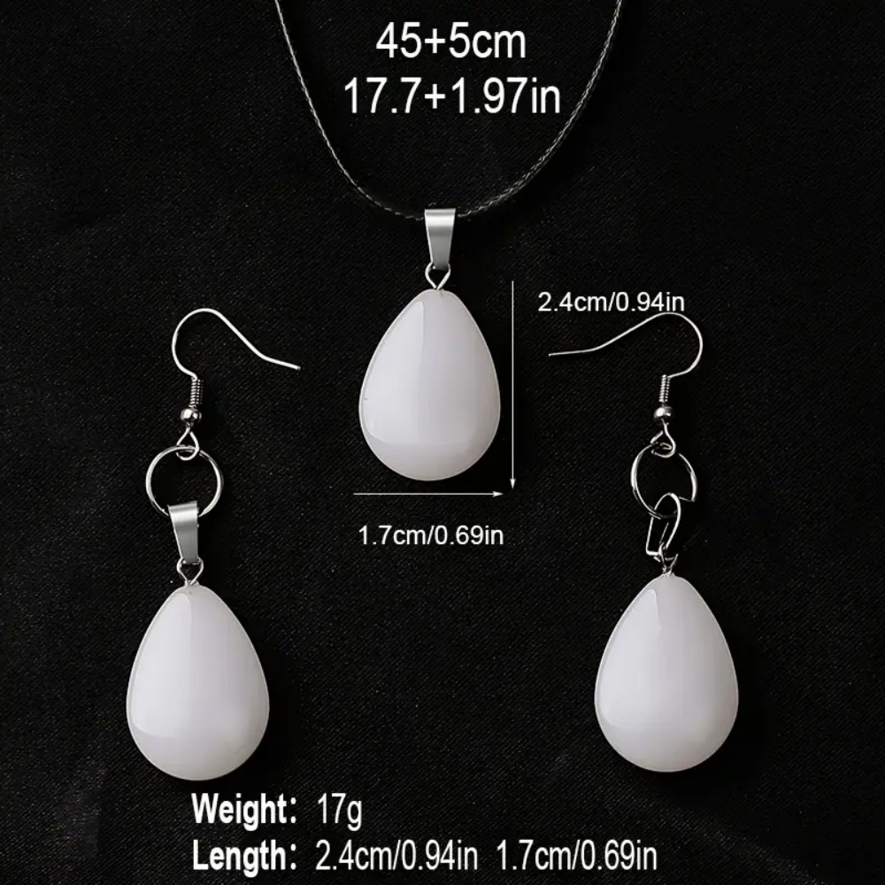 boucles d'oreilles gouttelettes de couleur blanche avec détails en verre