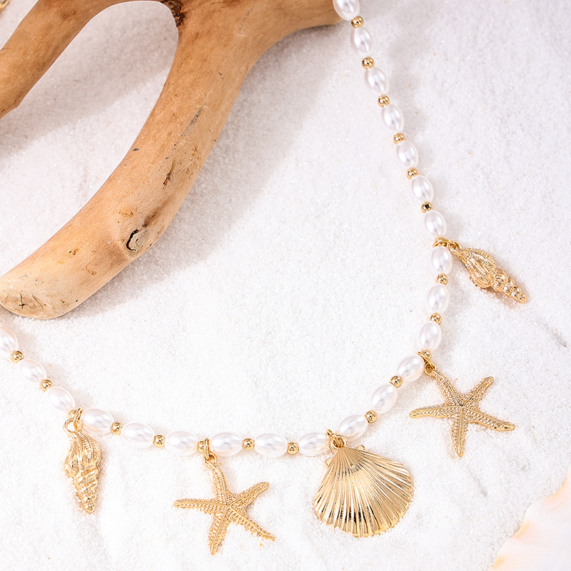 hell Pearl Detail Golden Color SNecklace