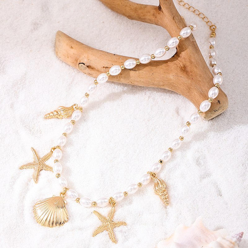 hell Pearl Detail Golden Color SNecklace