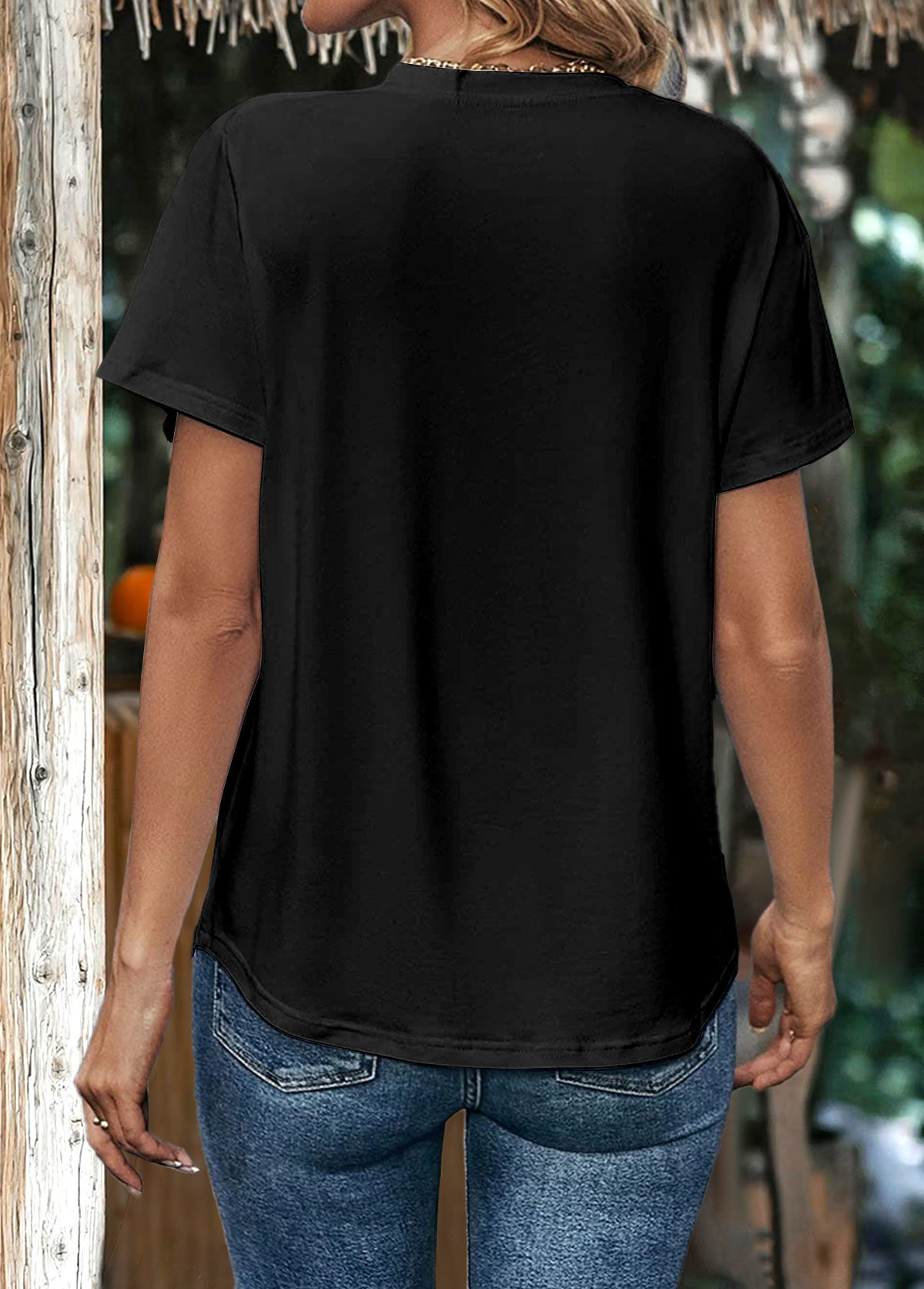 Rotita schwarzes Kurzarm-T-Shirt mit Rundhalsausschnitt