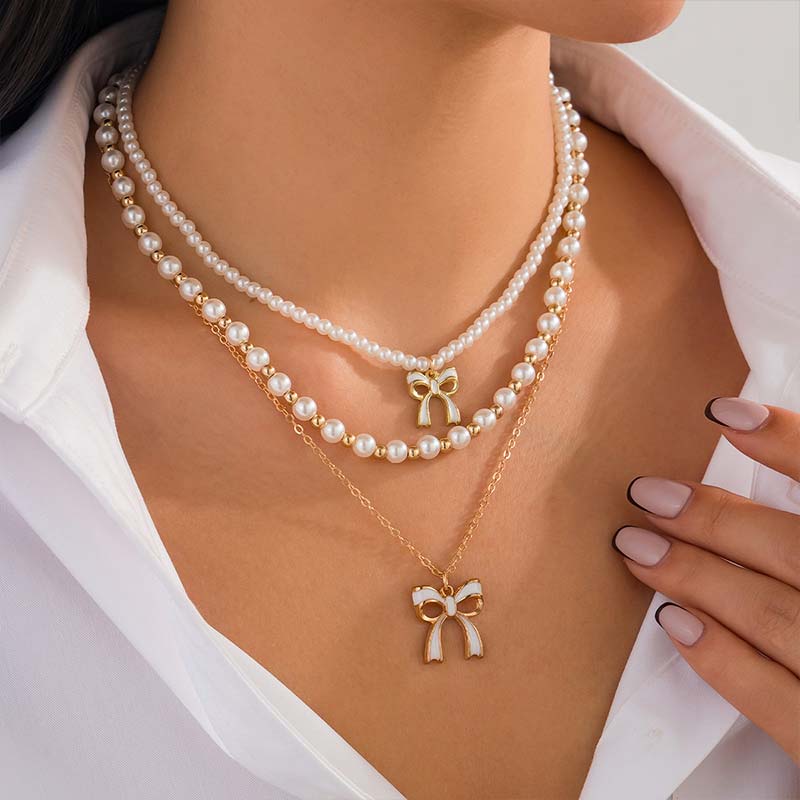 Golden Color Alloy Detail Bow Necklace