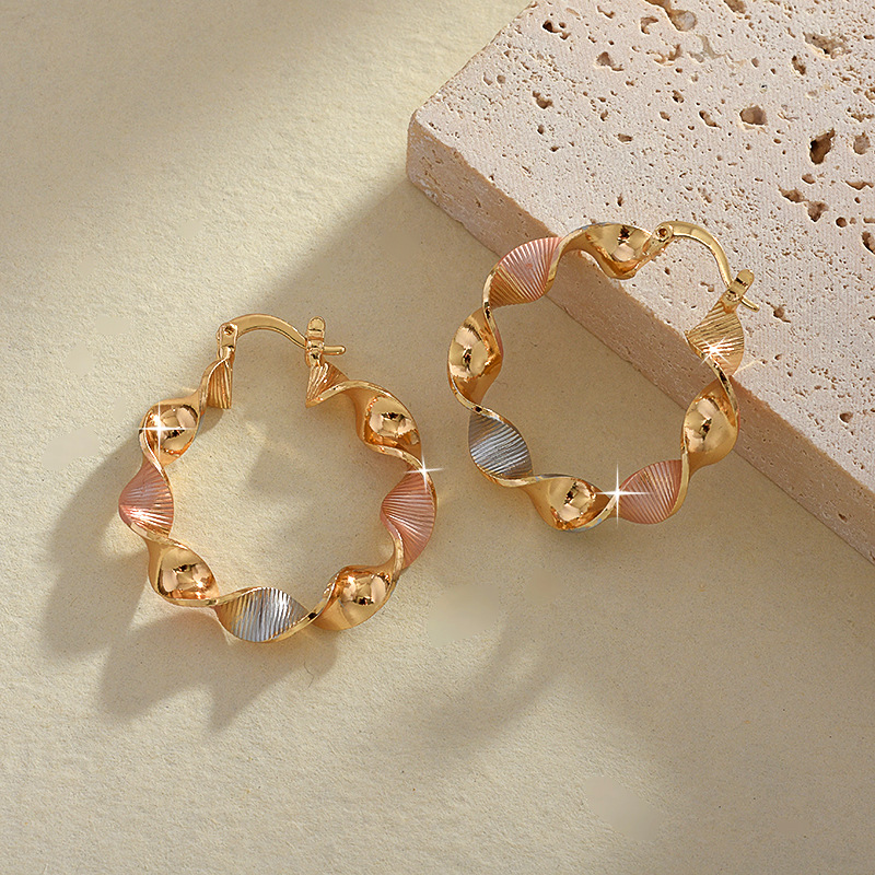 Golden jewelry,Geometric jewelry,Round Design Geometric Golden Copper Earrings