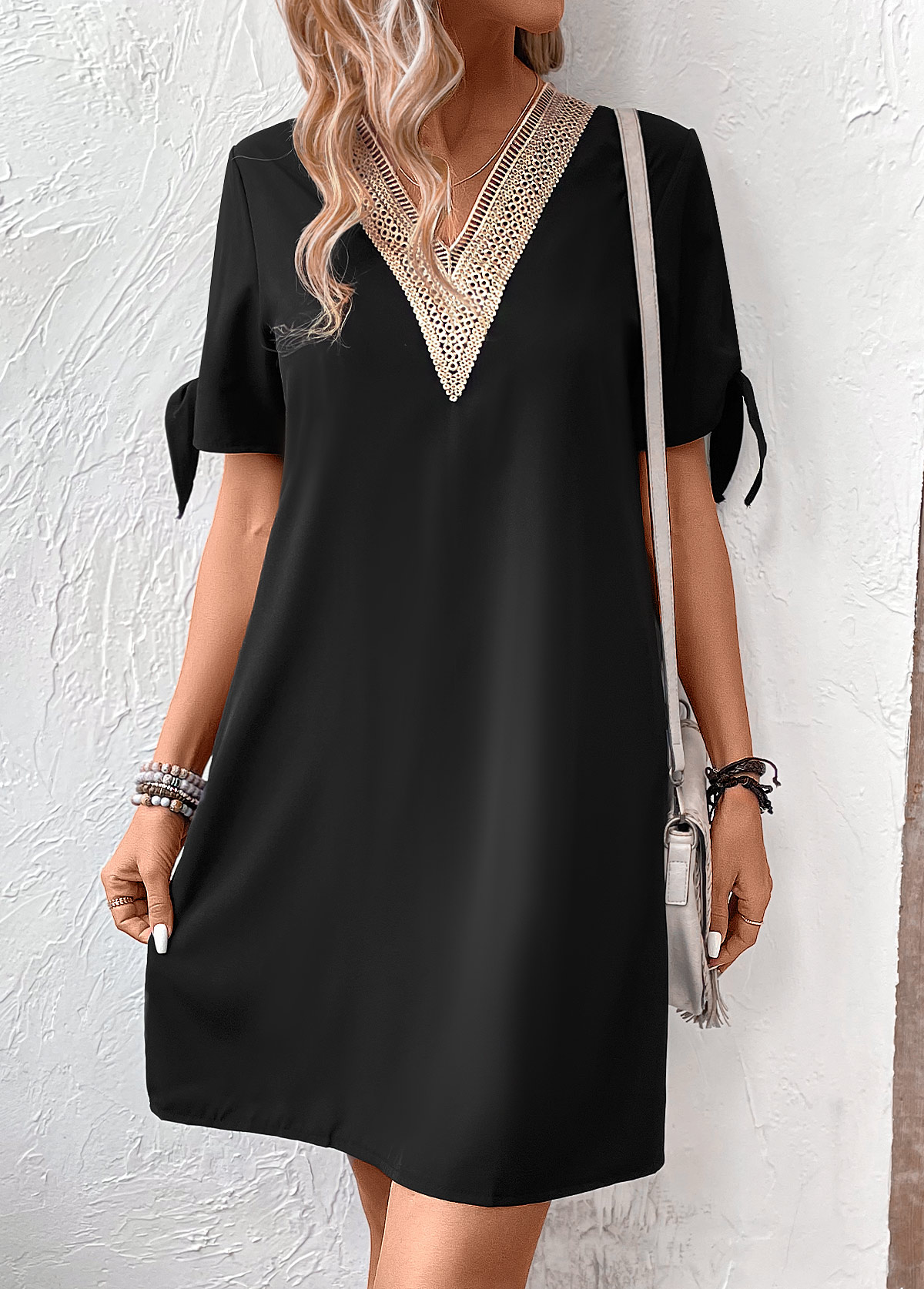 Black dresses,Plain Color dresses,Everyday dresses,Casual dresses,Patchwork Black Short V Neck Shift Dress