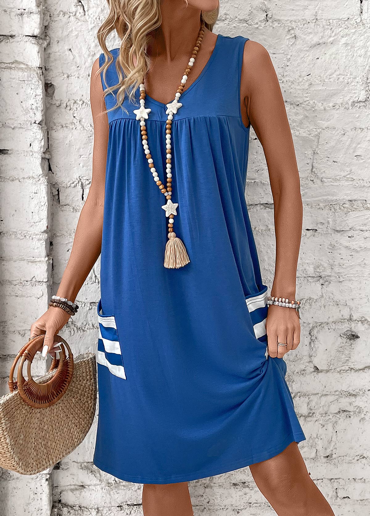 Blue dresses,Striped dresses,Geometric dresses,Everyday dresses,Casual dresses,Pocket Striped Blue V Neck Sleeveless Shift Dress