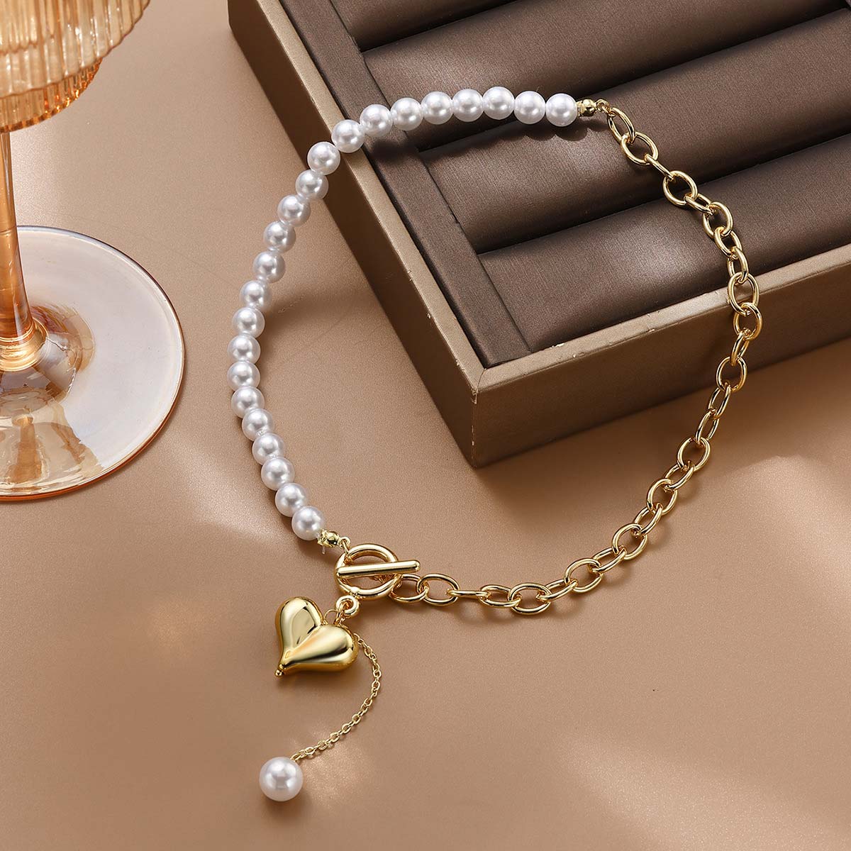 Golden jewelry,Golden Color Heart Alloy Detail Necklace