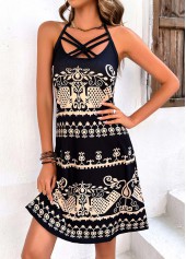 Schwarzes Kleid mit überkreuztem Tribal-Print