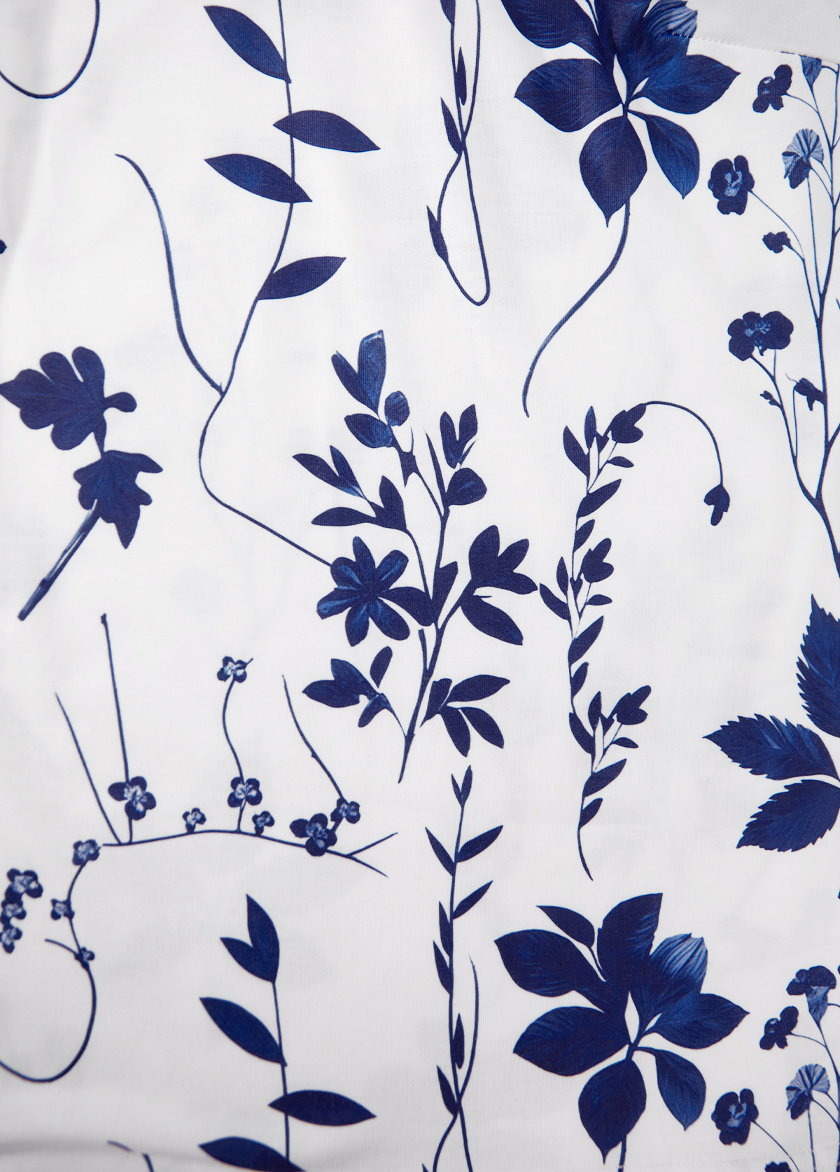 White plus size,Plants plus size,ROTITA Plus Size White Leaf Print V Neck Tank Top