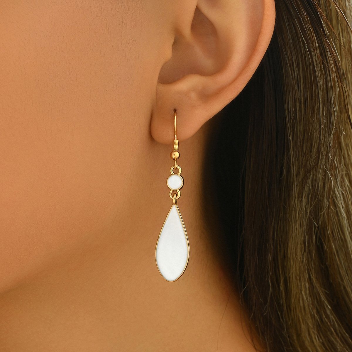 White jewelry,White Color Teardrop-shaped Alloy Detail Earrings