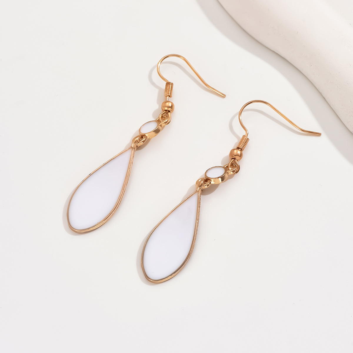 White jewelry,White Color Teardrop-shaped Alloy Detail Earrings