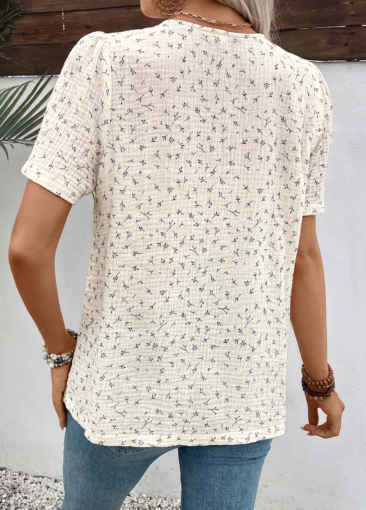 Beige tops,Plain Color tops,ROTITA White Round Neck Short Sleeve T Shirt