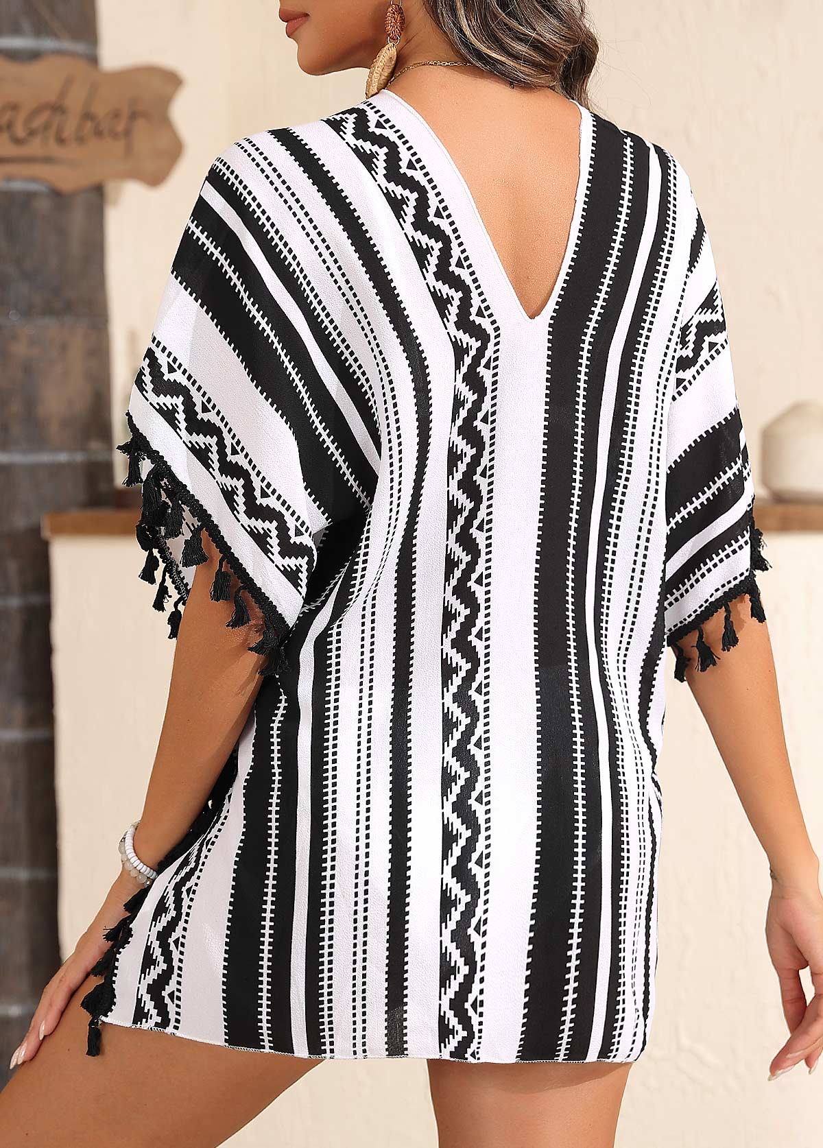 Black swimwear,Geometric swimwear,Black Geometric Print V Neck Cover Up