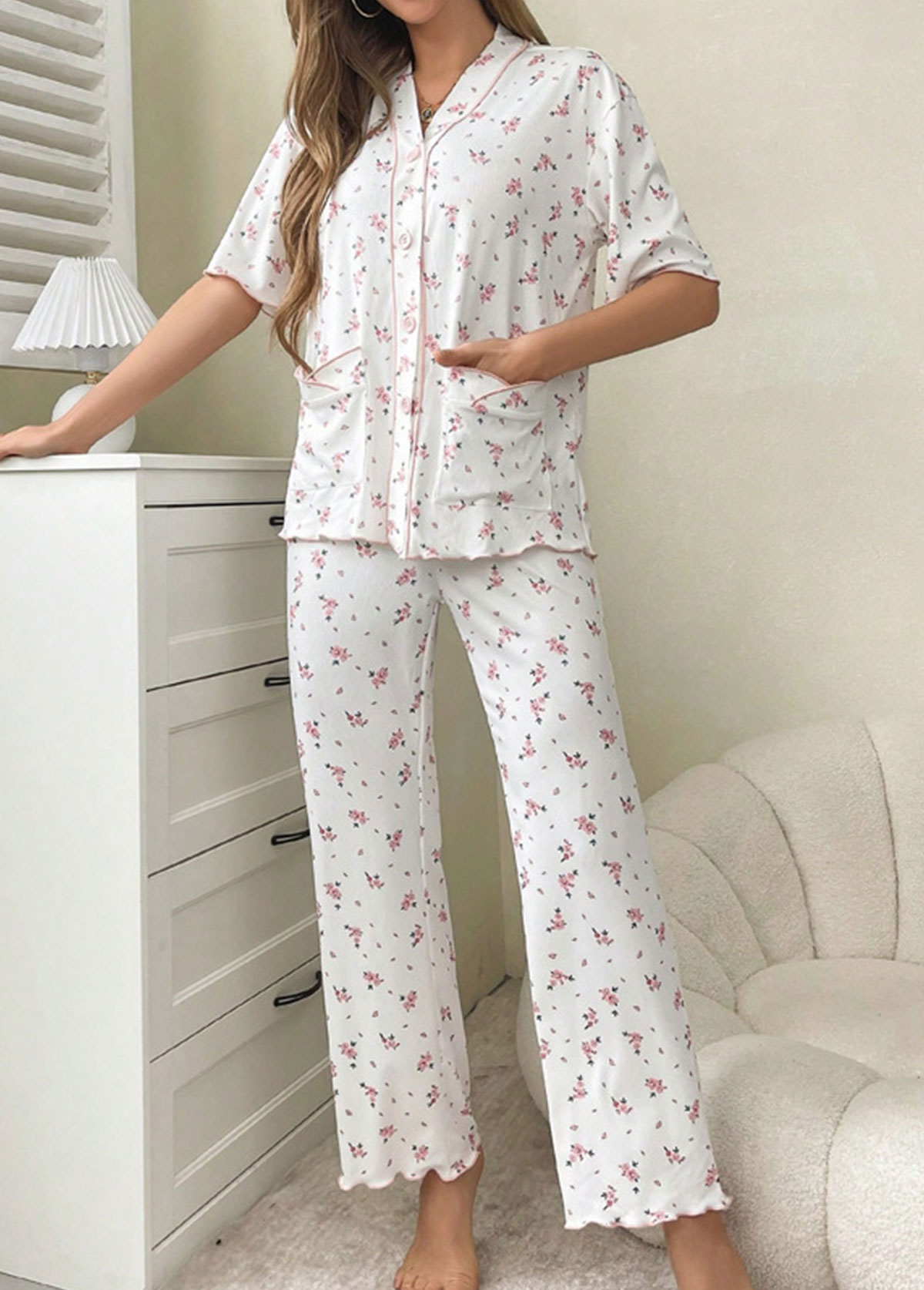 White loungewear,Ditsy Floral loungewear,Ditsy Floral Print White Lounge Top and Pants