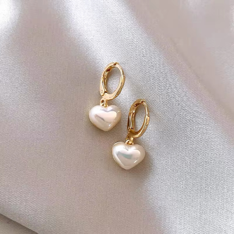 Golden jewelry,Golden Color Heart Metal Detail Earrings