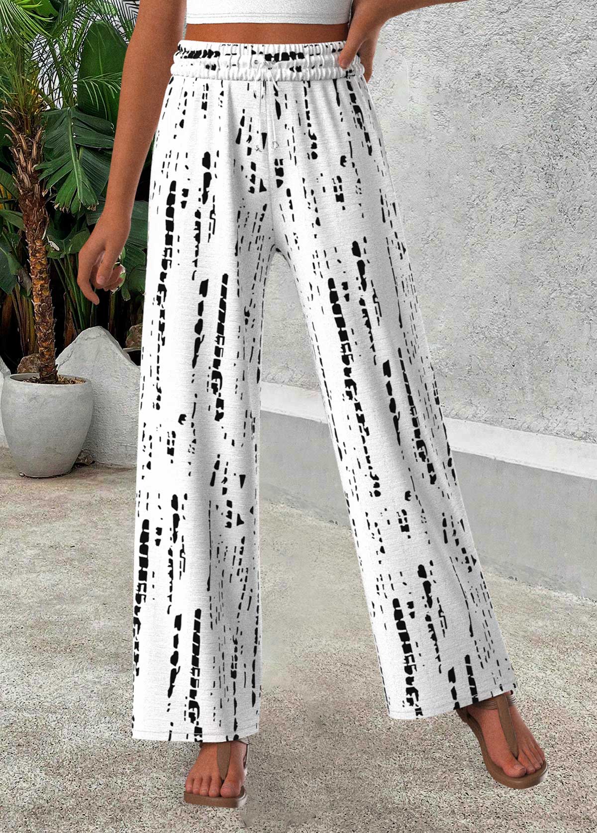 White bottoms,Geometric bottoms,Geometric Print White Wide Leg Elastic Waist Pants