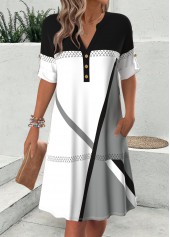 Rotita Kleid mit geometrischem Print mehrfarbig mit Schlitz am Ausschnitt kurzärmliges Kleid