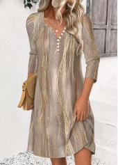 robe courte à col fendu et manches 3/4 couleur café clair Rotita