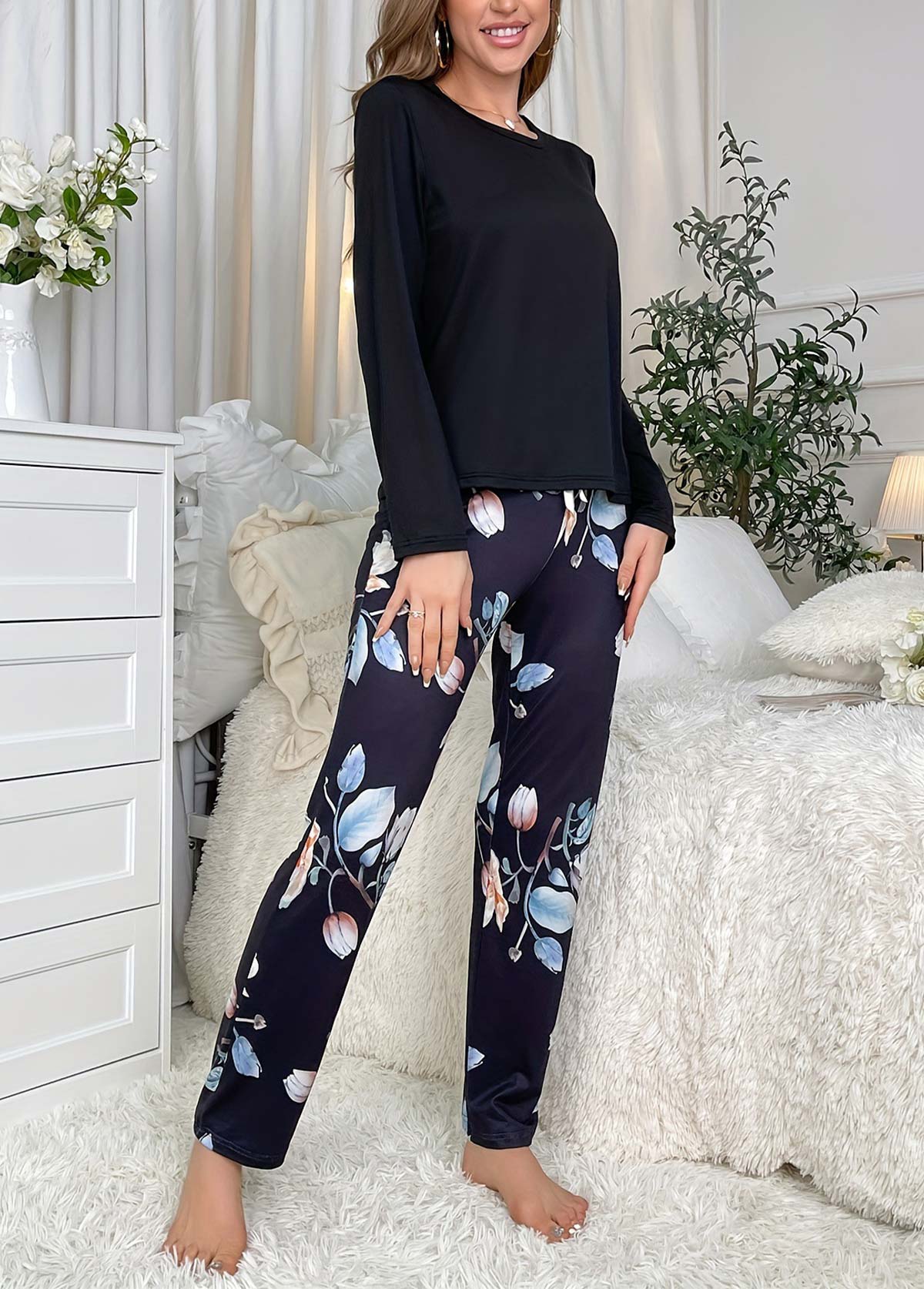 Black loungewear,Floral loungewear,Plants loungewear,Floral Print Black Round Neck Lounge Top and Pants