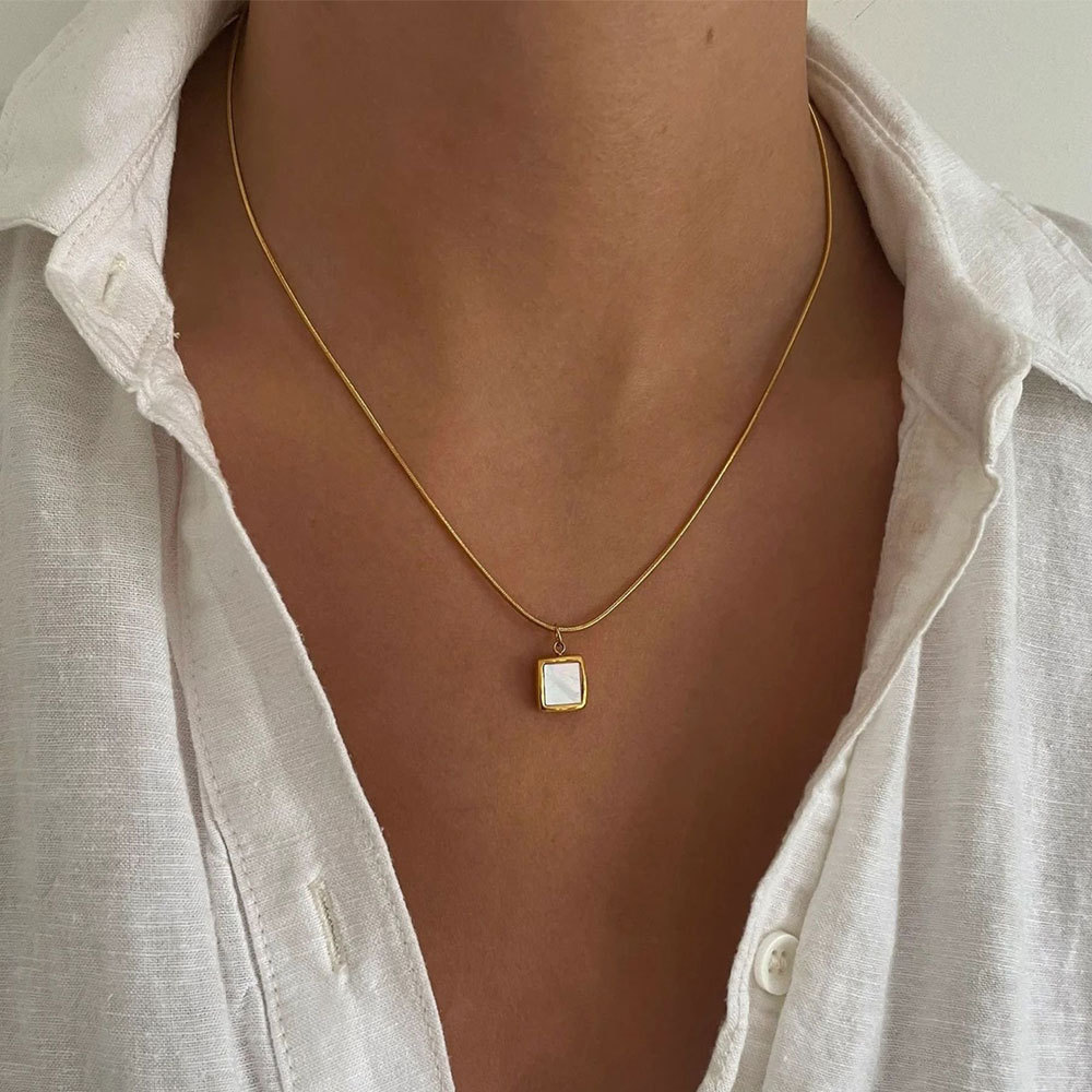 Golden jewelry,Geometric jewelry,Square Geometric Design Golden Pendant Necklace