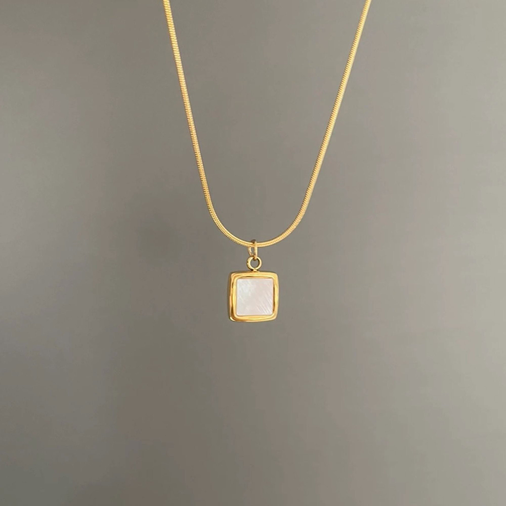 Golden jewelry,Geometric jewelry,Square Geometric Design Golden Pendant Necklace