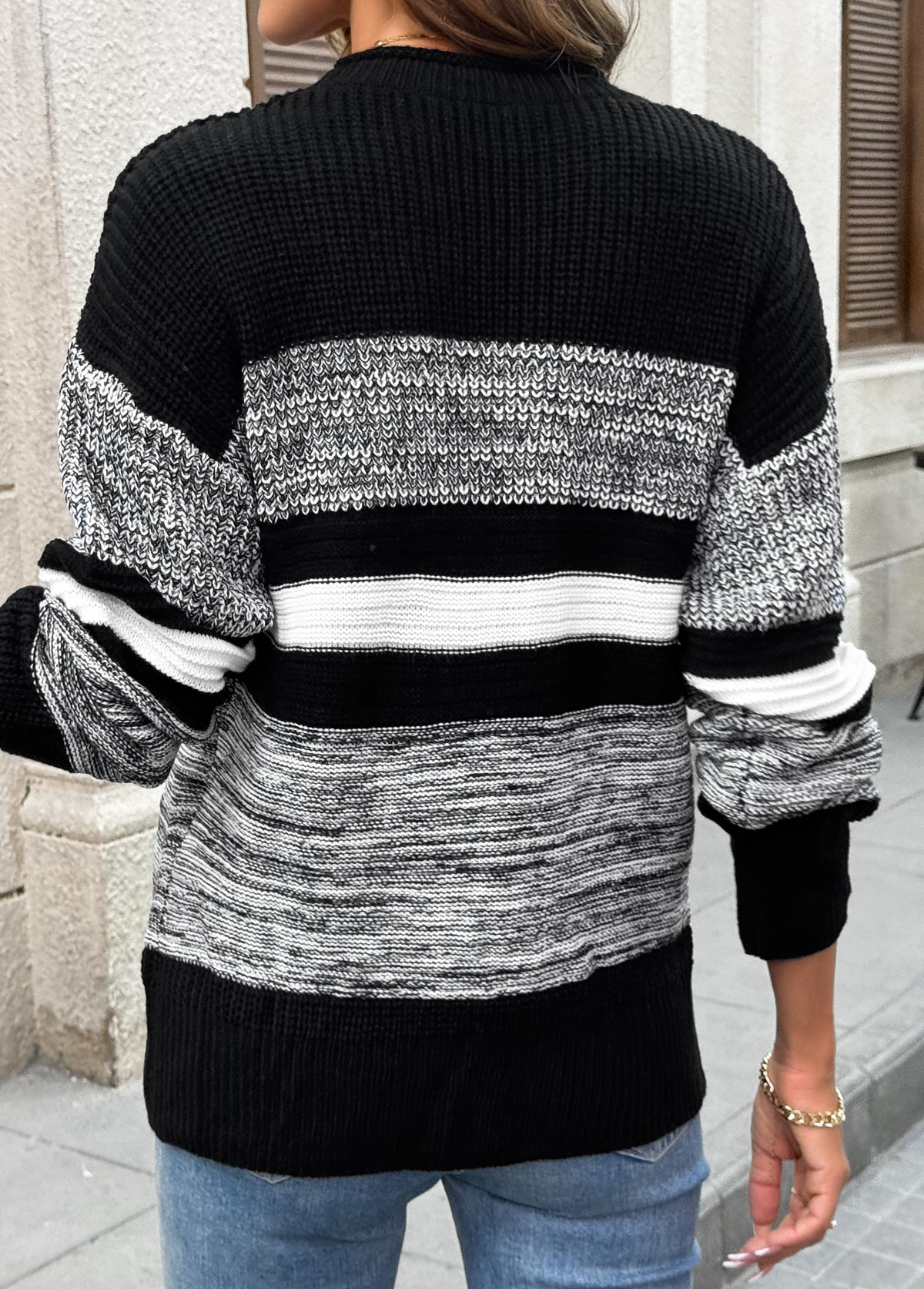 Black tops,Contrast Color tops,Tummy Coverage Black Round Neck Long Sleeve Sweater