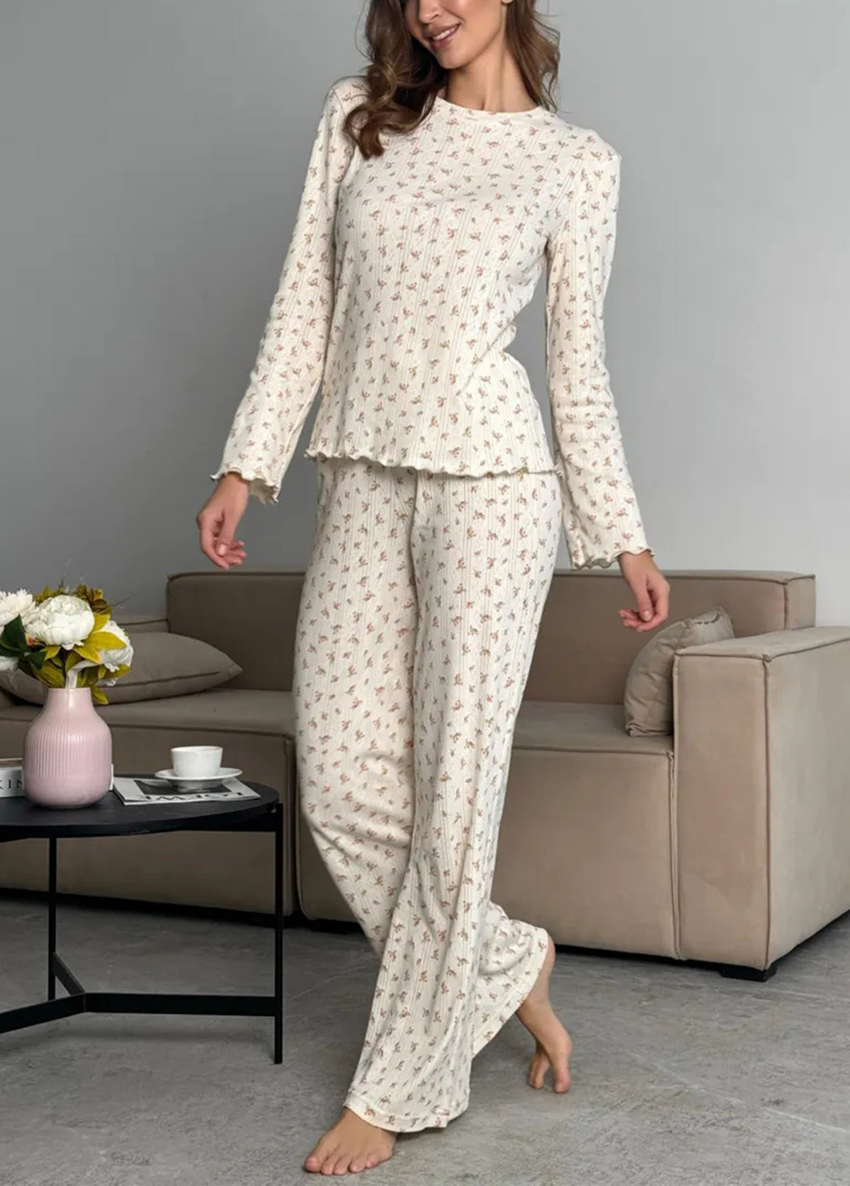 Beige loungewear,Ditsy Floral loungewear,Ditsy Floral Print Beige Lounge Top and Pants