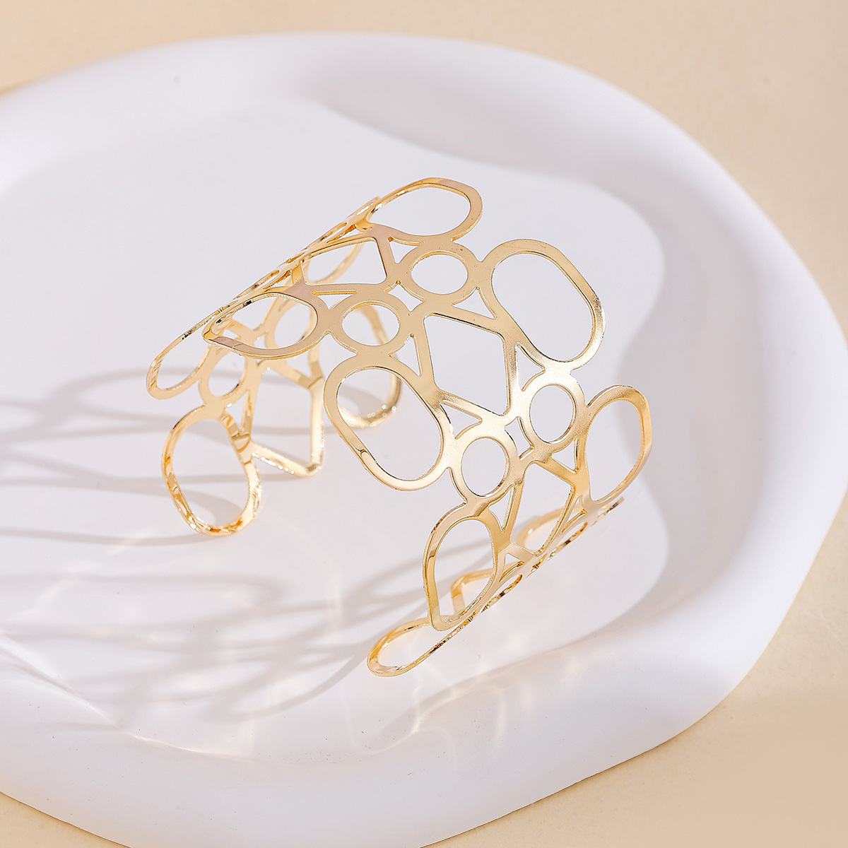 Golden jewelry,Golden Color Alloy Detail Openwork Bangle