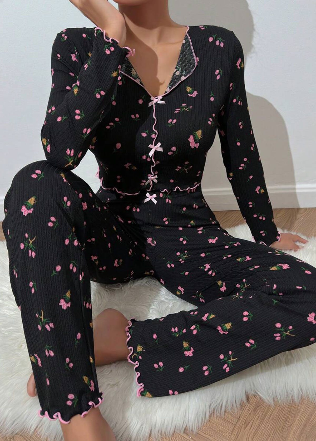 Black loungewear,Ditsy Floral loungewear,Ditsy Floral Print Black Lounge Top and Pants