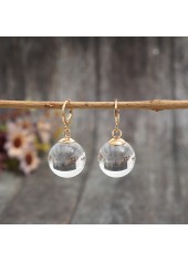 Ohrringe mit silberfarbenen weißen Glasdetails