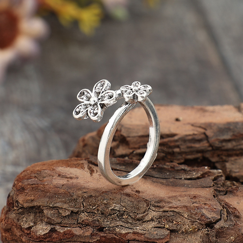 Silver jewelry,Floral jewelry,Plants jewelry,Silver Floral Design Adjustable Alloy Ring
