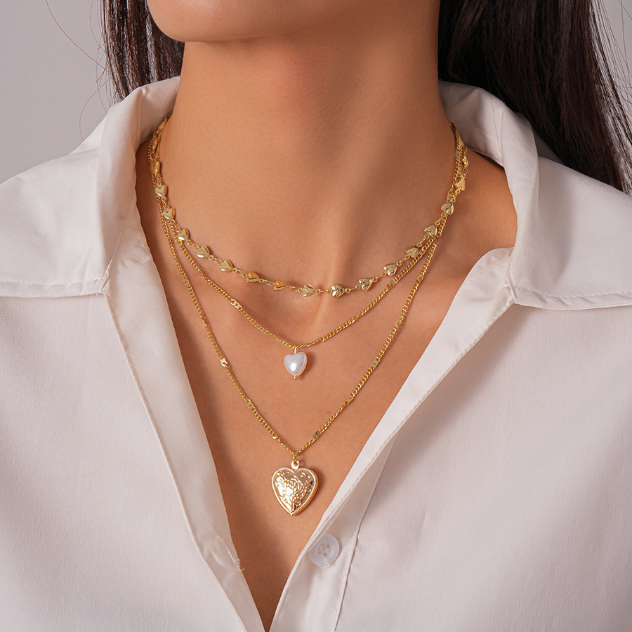 Golden jewelry,Golden Color Heart Alloy Detail Necklace