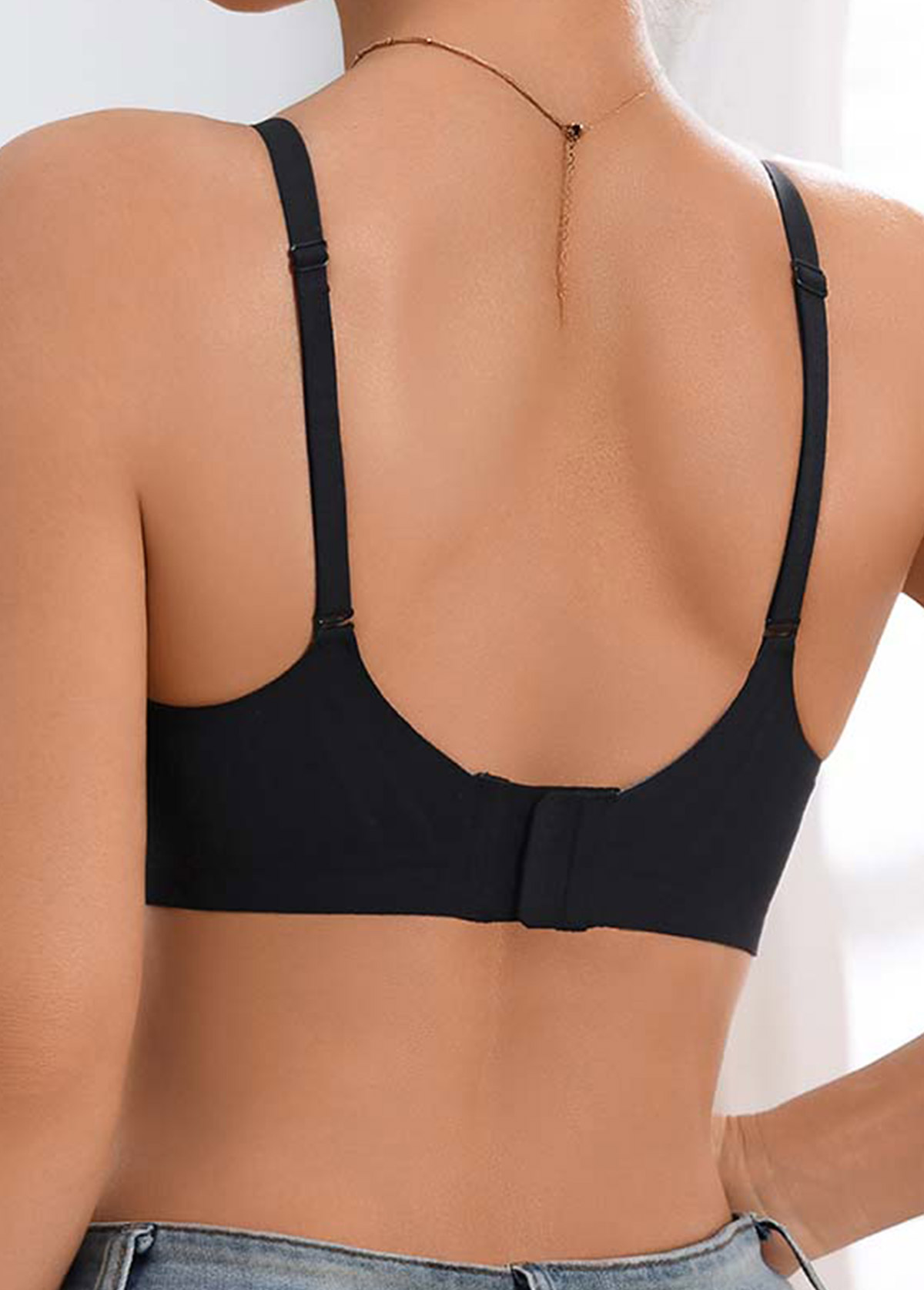 Black intimates,Black Color Push-up Detail Scoop Bra
